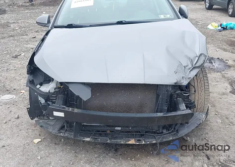2020 Hyundai Elantra Sel from USA, damaged, VIN 5NPD84LFXLH492870